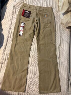 Carhartt Women's Tan/Khaki Work Pants
Size 2/30